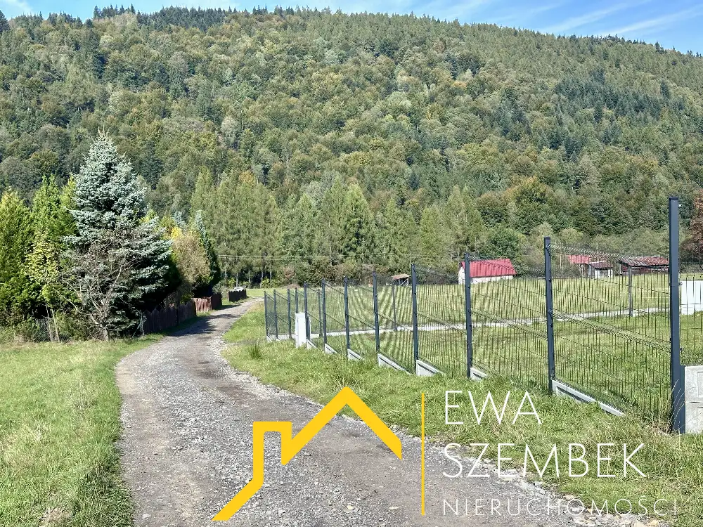 Dom w stanie deweloperskim z pięknym widokiem - Dom w górach na sprzedaż