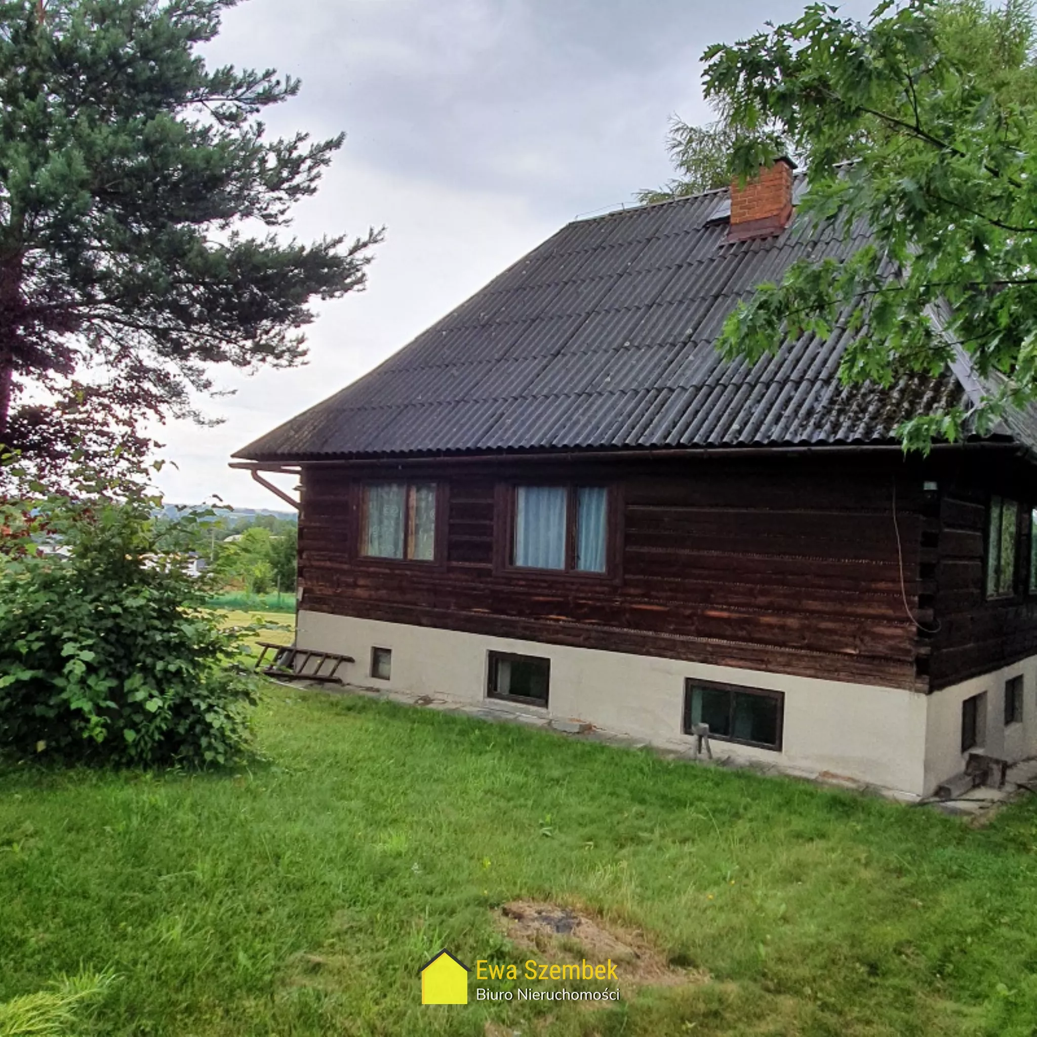 Niepowtarzalny i klimatyczny drewniany dom - Dom w górach na sprzedaż