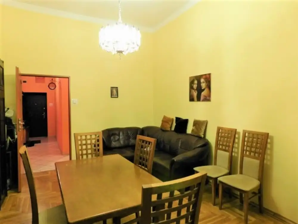 Krowoderska / 3 pokoje / m-ce postojowe - Mieszkanie na sprzedaż Kraków