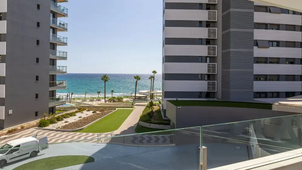 EKSKLUZYWNA WILLA Z PRYWATNYM BASENEM Z WIDOKIEM NA MORZE - Mieszkanie na sprzedaż