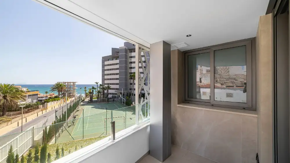 EKSKLUZYWNA WILLA Z PRYWATNYM BASENEM Z WIDOKIEM NA MORZE - Mieszkanie na sprzedaż