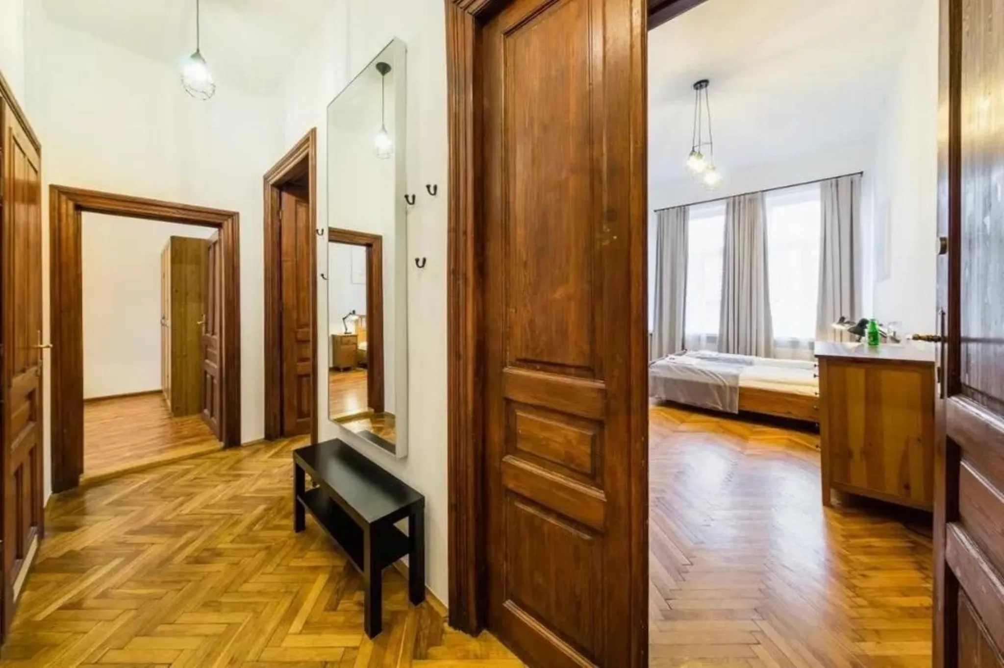 Mieszkanie na Starym Mieście sprzedam - Mieszkanie na sprzedaż Kraków