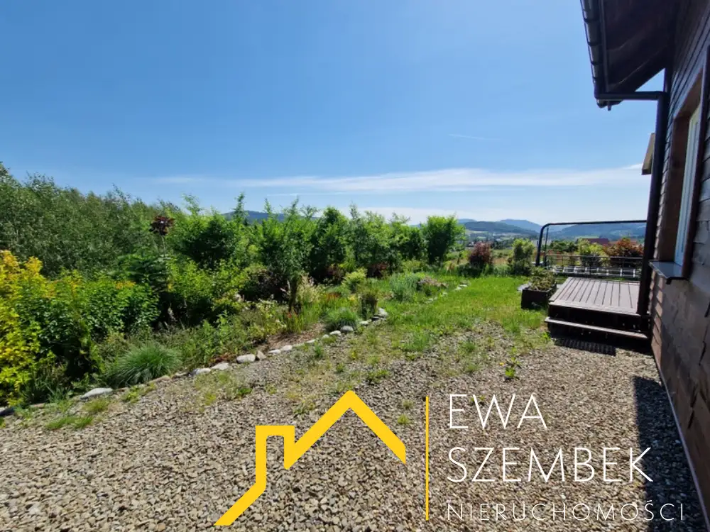 Drewniany dom o powierzchni całkowitej 66,70m2, użytkowej 50,40m2, działka 2000m2 - Dom w górach na sprzedaż