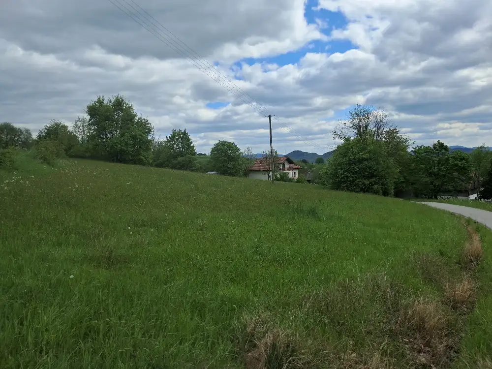 Na sprzedaż - malownicza działka budowlana w górskiej okolicy - Działki w górach na sprzedaż