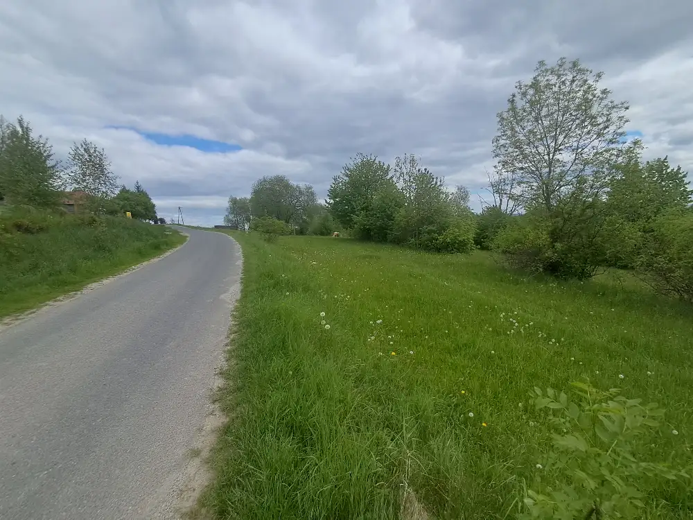 Na sprzedaż - malownicza działka budowlana w górskiej okolicy - Działki w górach na sprzedaż