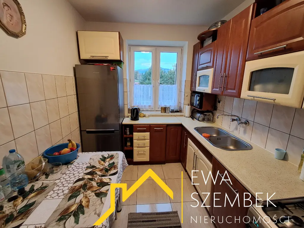 Komfortowy dom z garażem i ogrodem w okolicy Limanowej - Dom w górach na sprzedaż