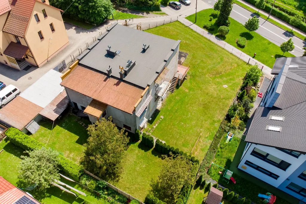 Wyjątkowy dom z potencjałem w centrum Rabki-Zdrój – idealny na inwestycję - Dom w górach na sprzedaż