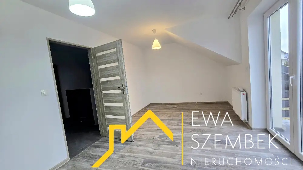 Dom w zabudowie szeregowej z ogródkiem i tarasem - Dom w górach na sprzedaż