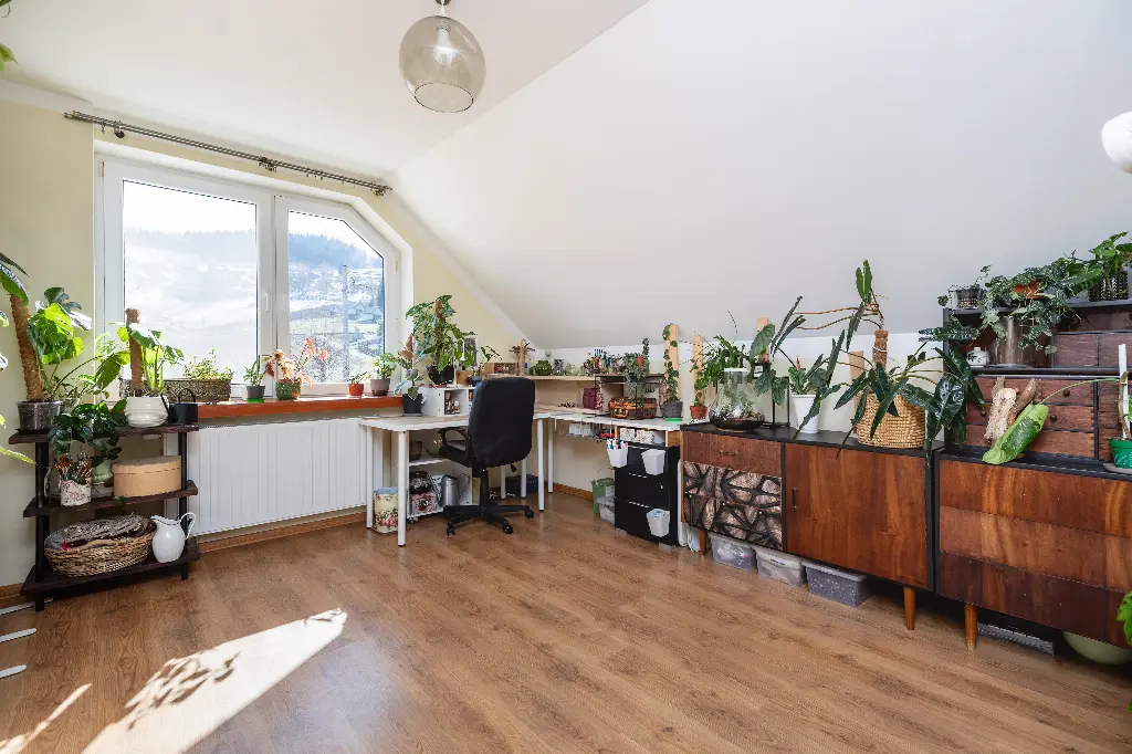 Dom z przepięknym widokiem na Beskid Wyspowy - Dom w górach na sprzedaż