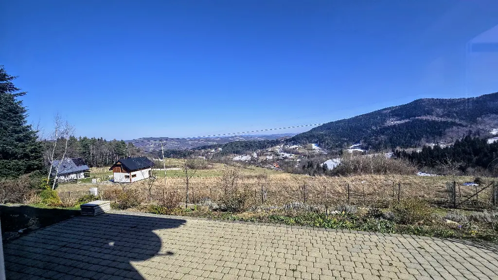 Dom z przepięknym widokiem na Beskid Wyspowy - Dom w górach na sprzedaż