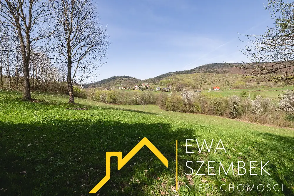 Wyjątkowy dom z bali na malowniczej działce 1,98 ha - Dom w górach na sprzedaż