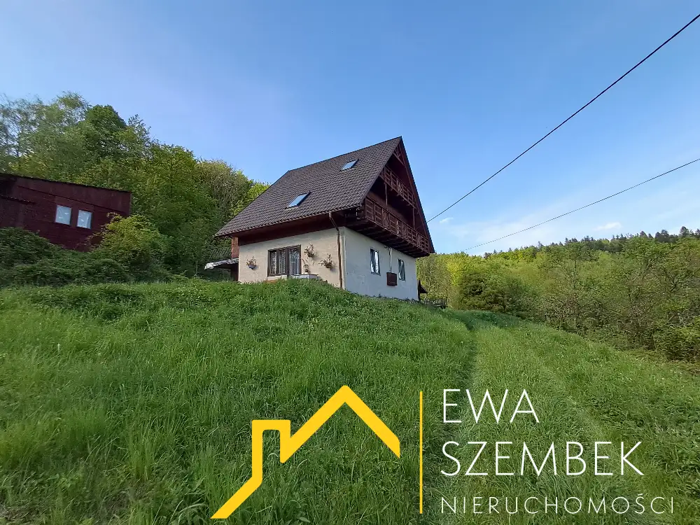 Wyjątkowa posiadłość w górach - dwa domy, 70 arów natury i prywatności - Dom w górach na sprzedaż