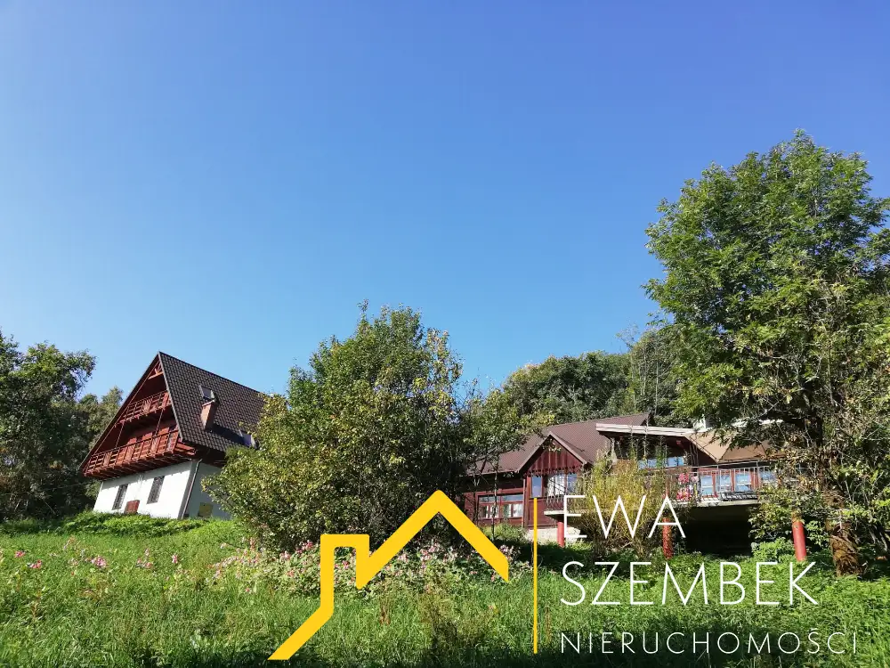 Wyjątkowa posiadłość w górach - dwa domy, 70 arów natury i prywatności