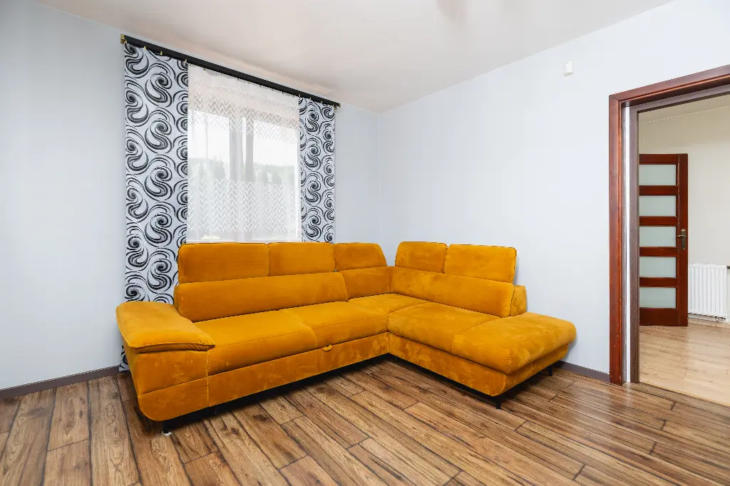 Przestronny dom z basenem i widokiem na góry - Dom w górach na sprzedaż