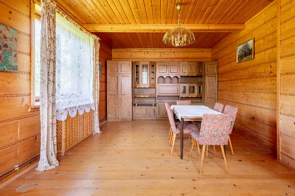 Przestronny dom z dużą działką 42 ary – cisza, natura, wygoda - Dom w górach na sprzedaż