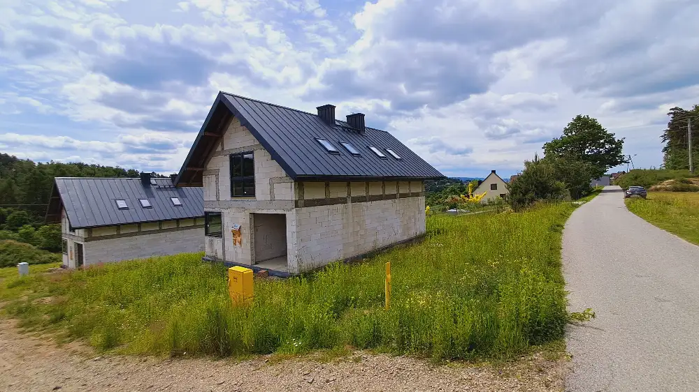 Nowoczesny dom z pięknym widokiem blisko jeziora - Dom w górach na sprzedaż