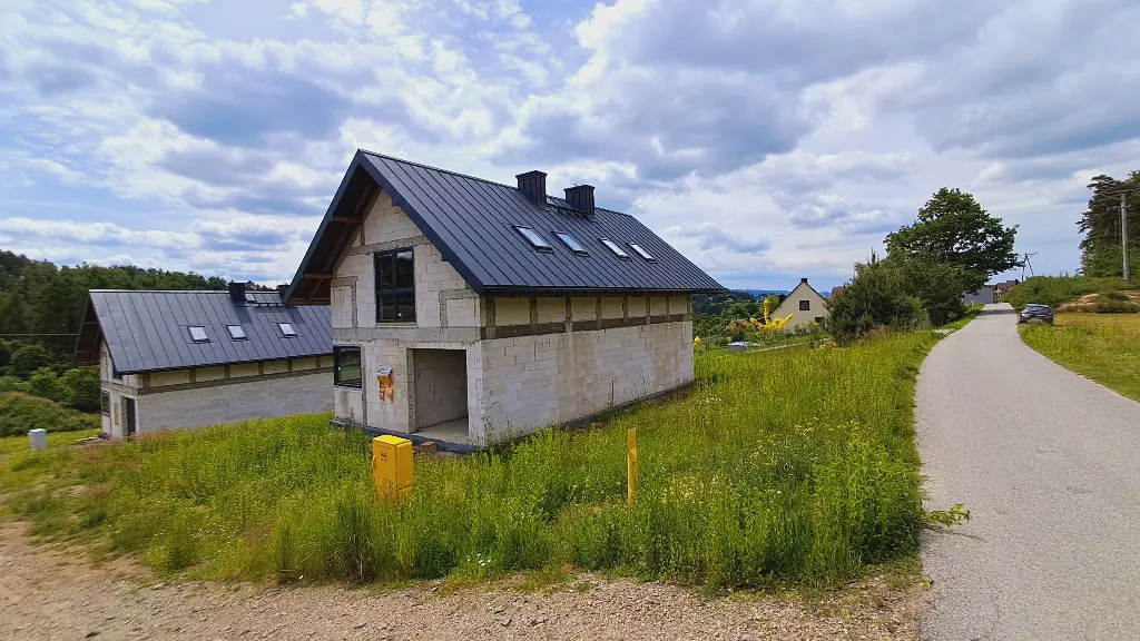 Nowoczesny dom z pięknym widokiem blisko jeziora - Dom w górach na sprzedaż
