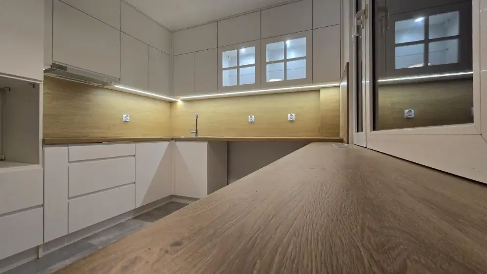 Na sprzedaż 3-pokojowe mieszkanie 68,2 m² z balkonem i piwnicą – po generalnym remoncie - Mieszkanie na sprzedaż Kraków