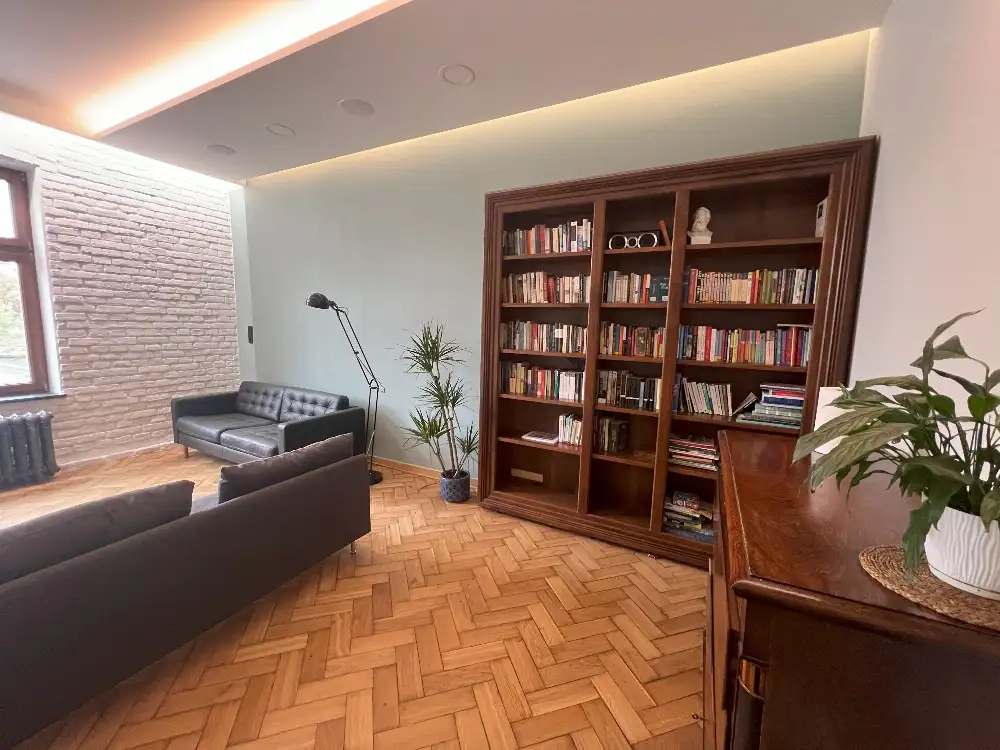 Stare Miasto apartament wykończony, 4 pokoje, III piętro, winda