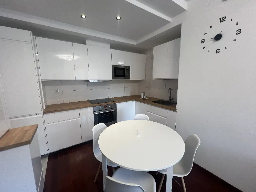 Wykończone mieszkanie 40m2, 4 piętro, 2 pokoje, balkon - Mieszkanie na sprzedaż Kraków