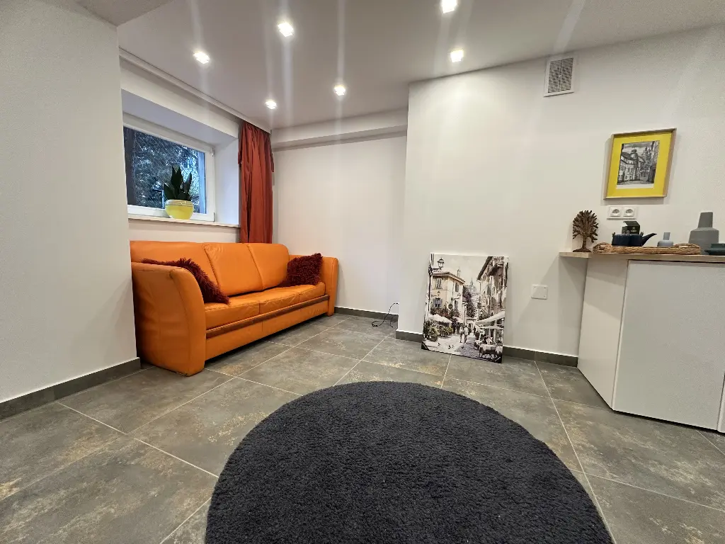 lokal usługowy w przyziemiu/ 17 m2/ Karmelicka - Lokal usługowy na wynajem Kraków