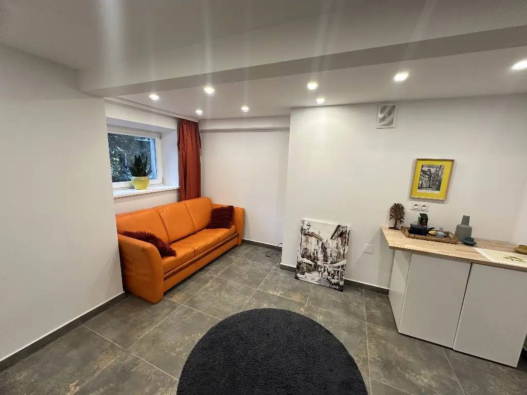 lokal usługowy w przyziemiu/ 17 m2/ Karmelicka - Lokal usługowy na wynajem Kraków