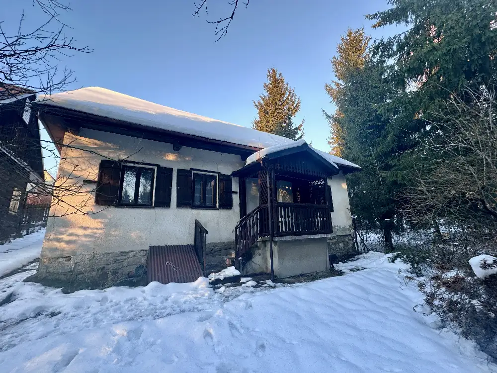 Dom z klimatem w otoczeniu zieleni - Dom w górach na sprzedaż