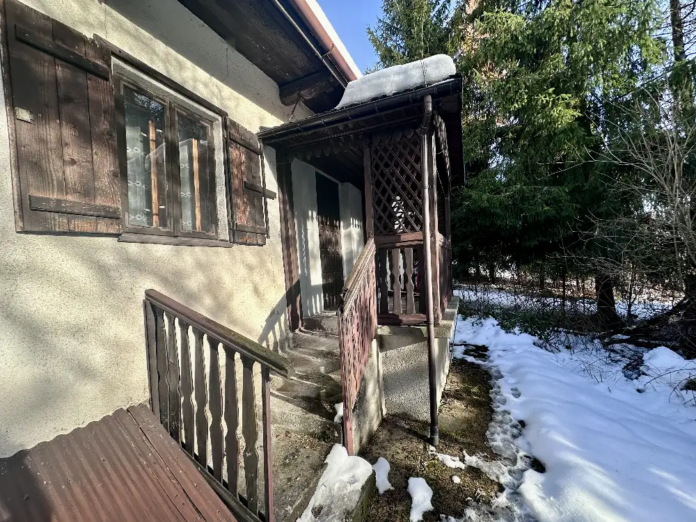 Dom z klimatem w otoczeniu zieleni - Dom w górach na sprzedaż