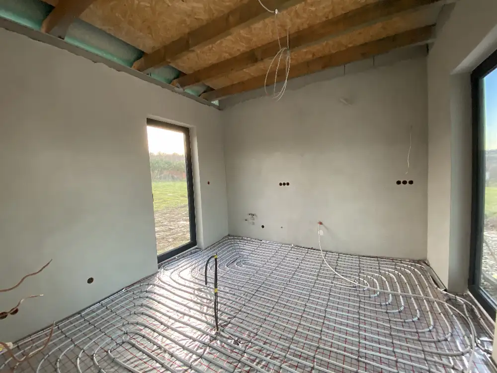 Nowoczesny dom parterowy w stanie deweloperskim - Dom w górach na sprzedaż