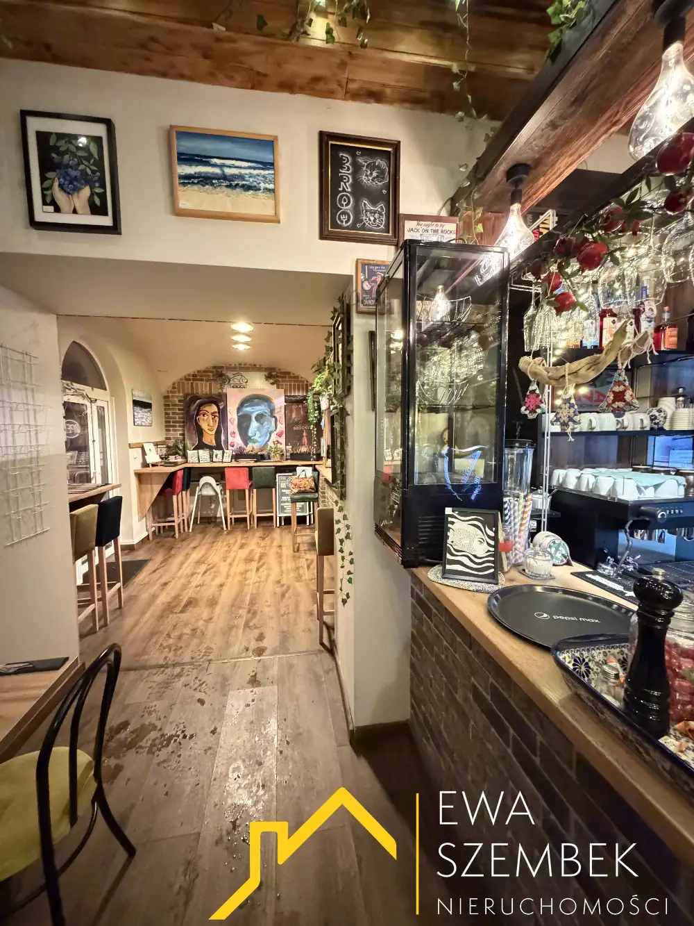 Lokal gastronomiczny/ front/ witryna/ pełna kuchnia/ ok. Krakowska