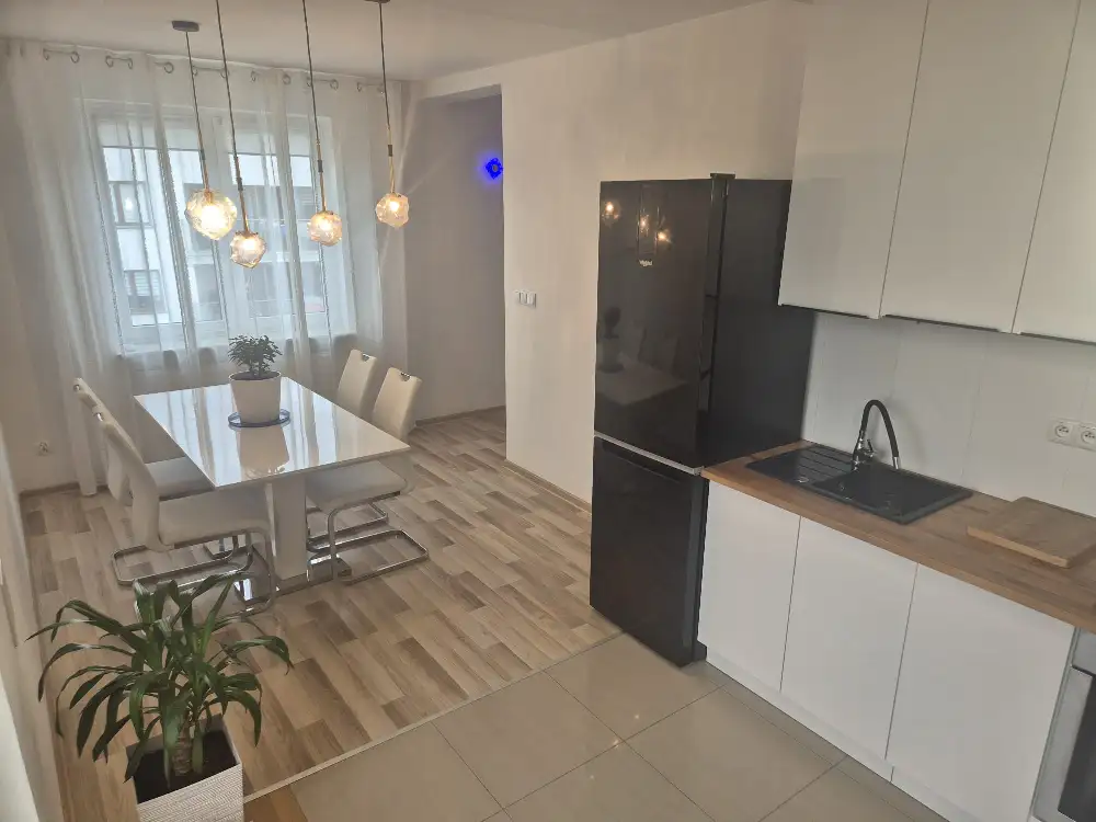 Oś. Oświecenia / ul. Marchołta 4 pokoje , widokowy taras 53m2, miejsce postojowe