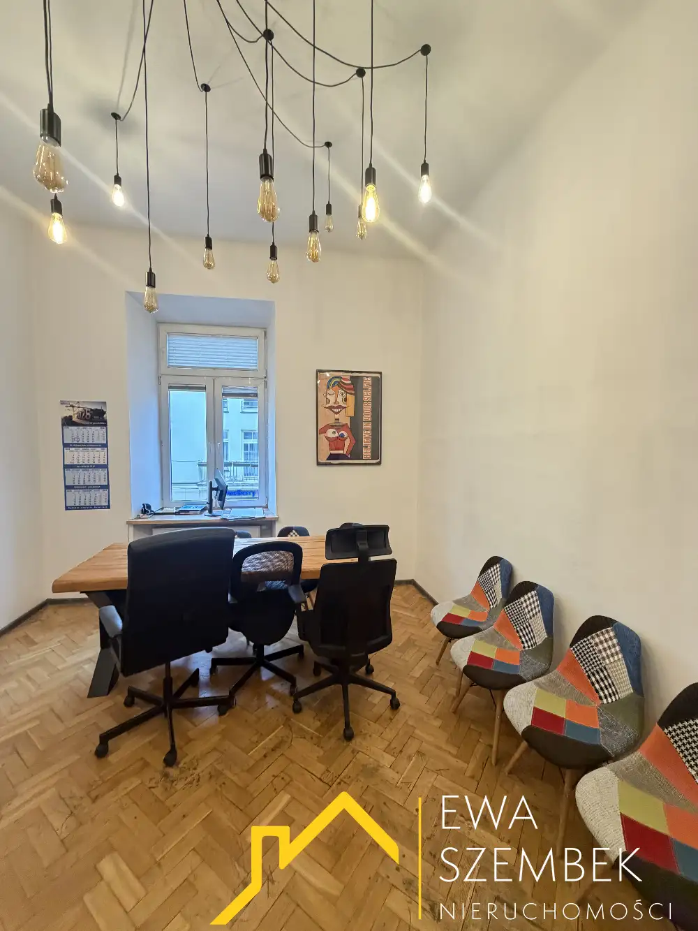 Kazimierz/ Plac Wolnica/ Przestronny lokal usługowy/ 1 piętro