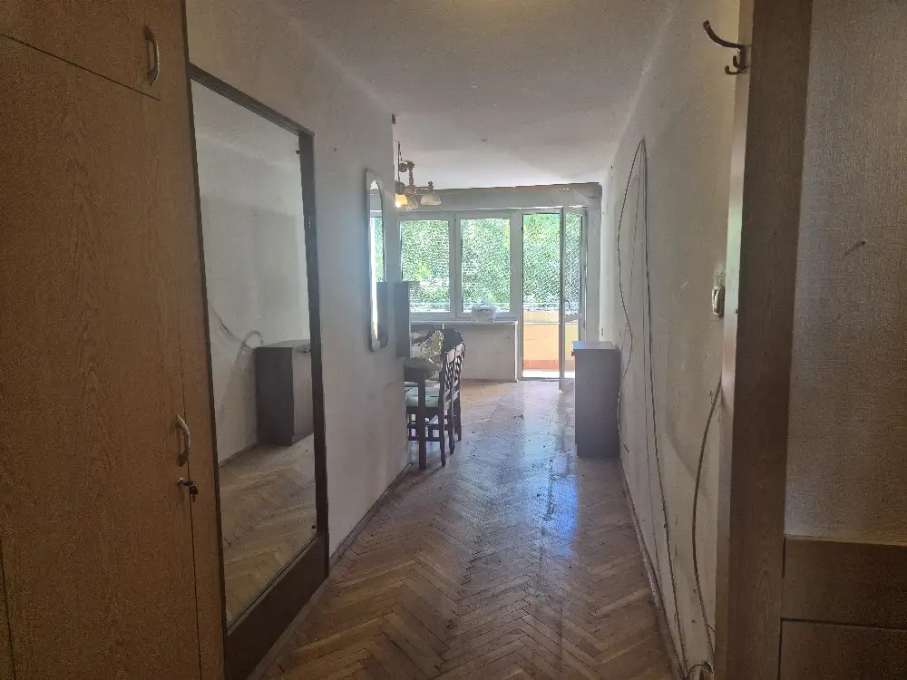 Salwator / Plac Na Stawach, ul. Senatorska 47m2, 3 pokoje, II piętro, winda