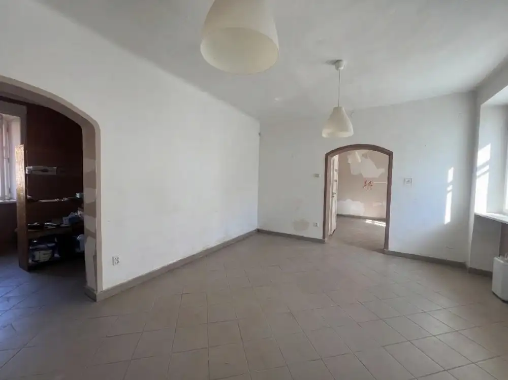 Lokal usługowy/gastronomiczny/handlowy, do aranżacji | 70 m2 | ok. Wawelu