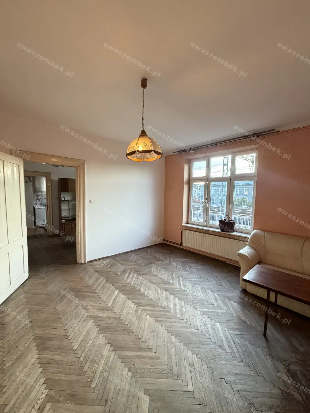 Dwernickiego/ 2 pok/ oddzielna kuchnia/winda/
